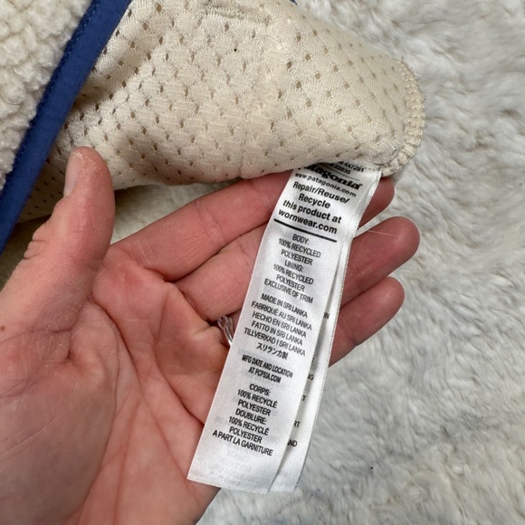 Patagonia Women's Retro Pile Fleece Marsupial Pullover in Natural Large - Picture 7 of 9